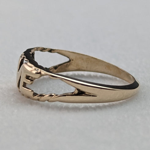 British vintage jewelry "LOVE" engraving 9ct gold ring